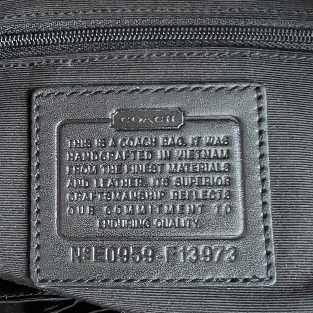Coach Hampton Signature Tote - Picture 13 of 16